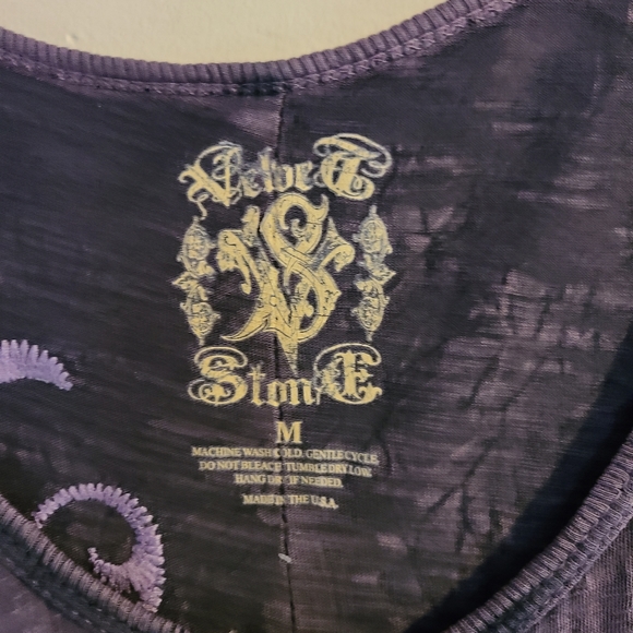 Velvet Stone Short Sleeve Tee Size Medium - Picture 2 of 4